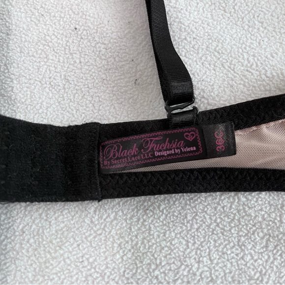 LACE PADDED BRA - Picture 5 of 5